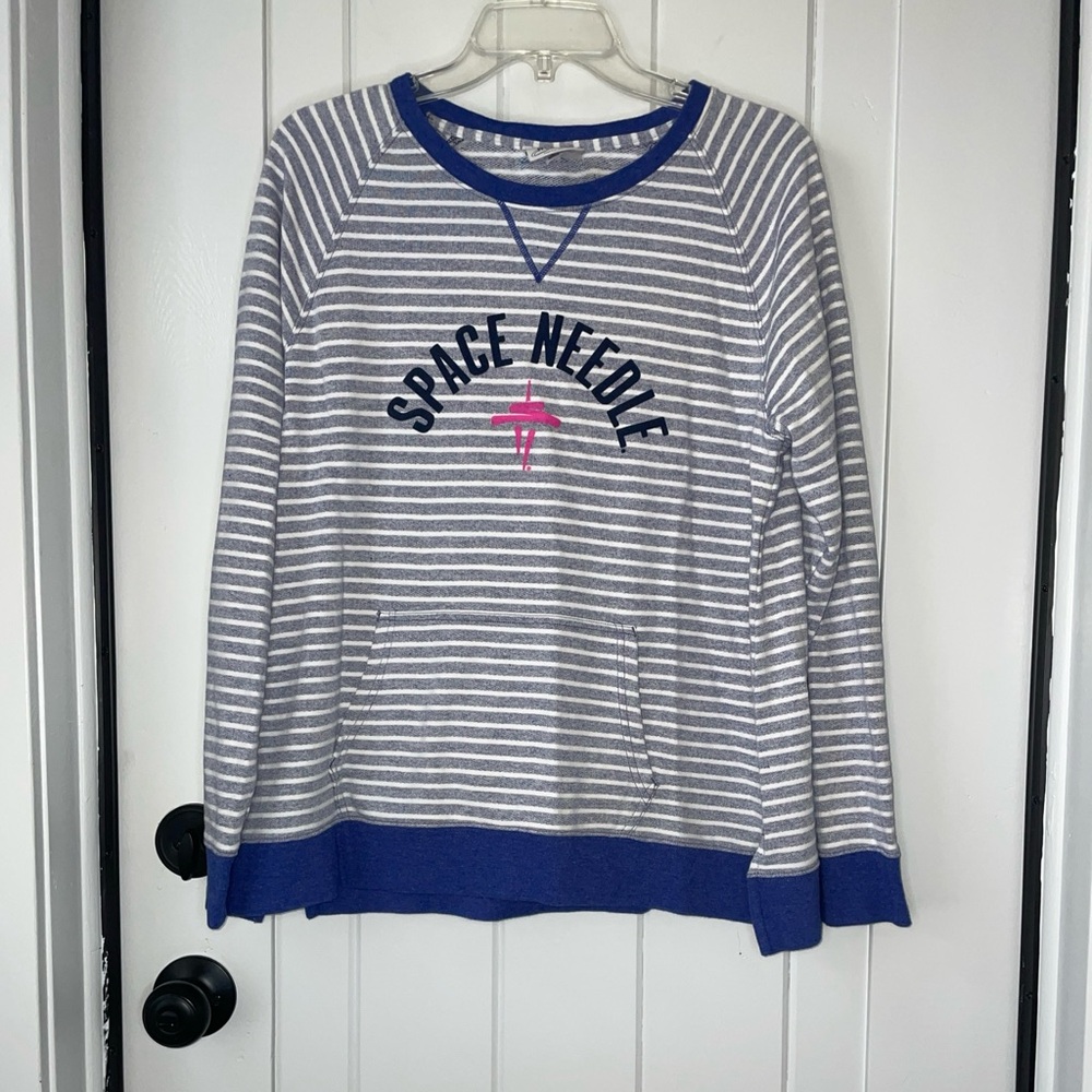 Space Needle Sweater Womens Medium Seattle WA